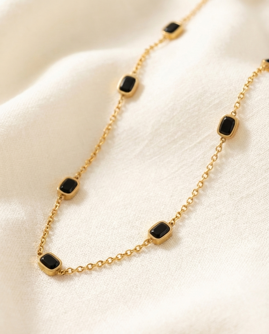 Anchor necklace