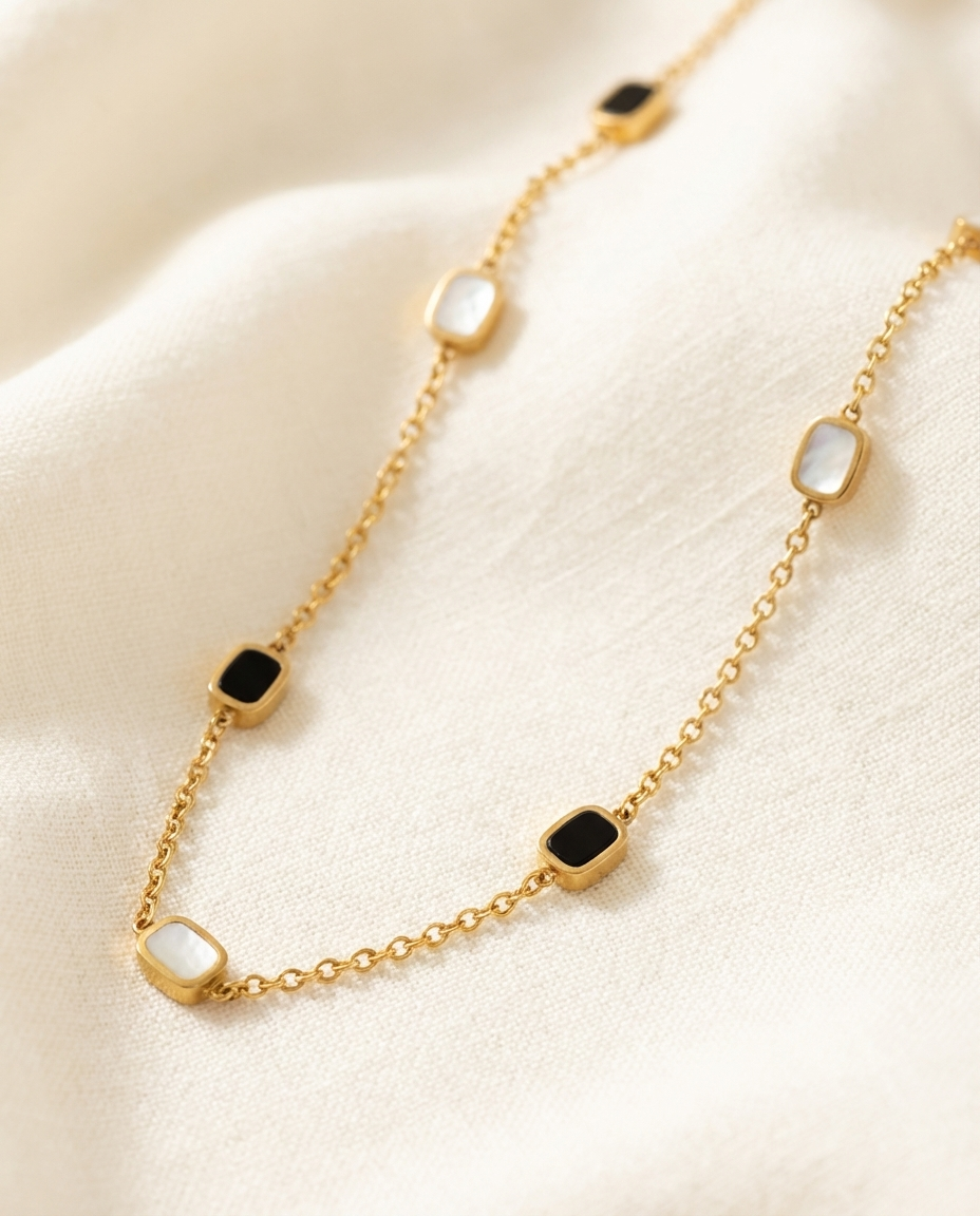 Anchor necklace